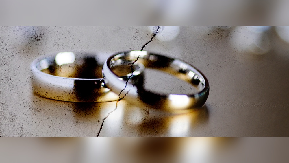 What to Know Before Filing for Divorce: Essential Tips and Facts